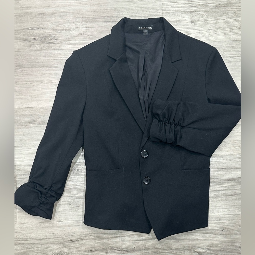 Like new size 14 EXPRESS dress/business jacket